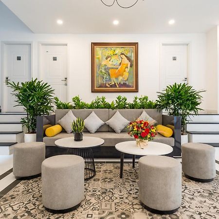 Cozrum Homes The Gallery Residence Хошимин Екстериор снимка