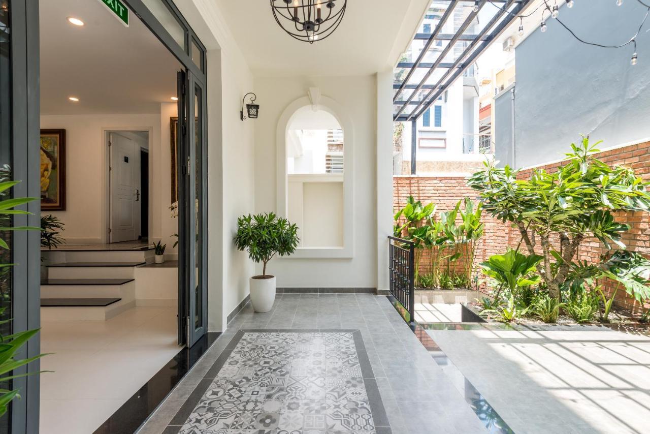 Cozrum Homes The Gallery Residence Хошимин Екстериор снимка