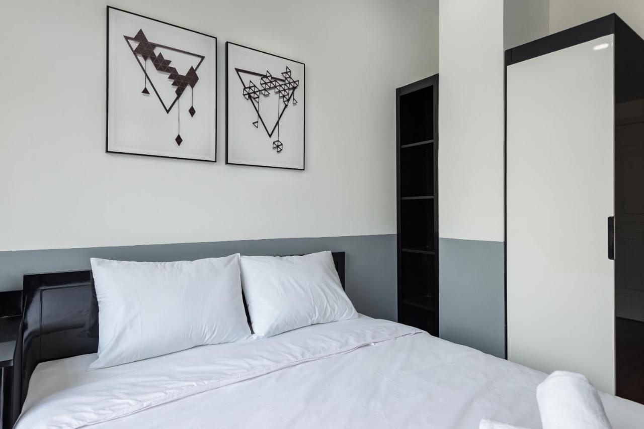Cozrum Homes The Gallery Residence Хошимин Екстериор снимка